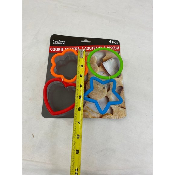 Set of 4 plastic shaped cookie cutters NIP - Picture 4 of 5